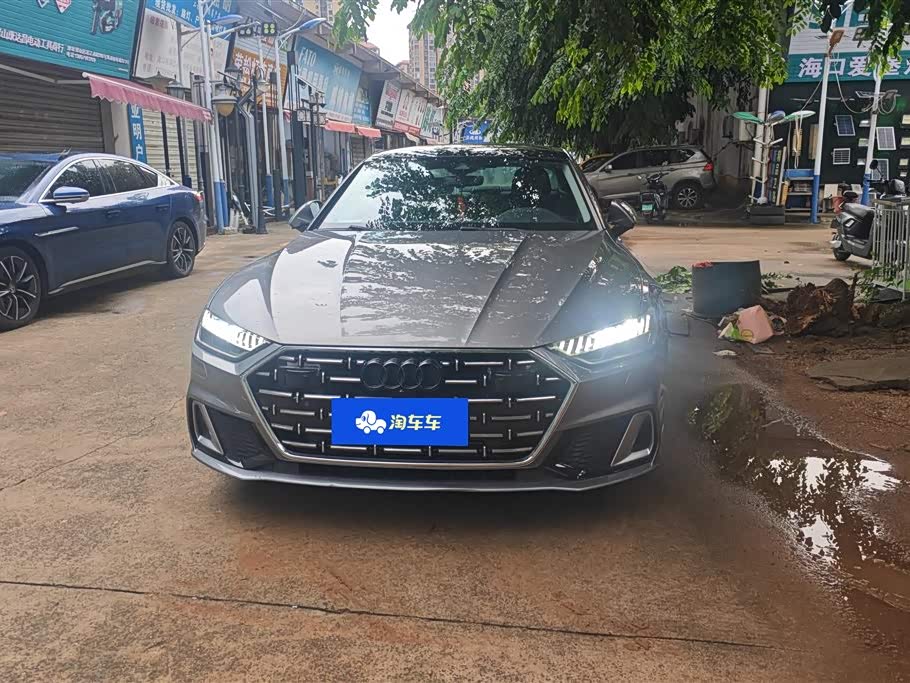 Audi A7L