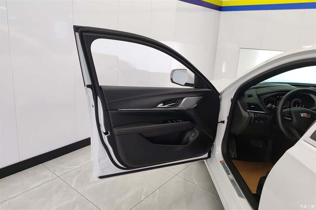 Cadillac CT4, 2024 7