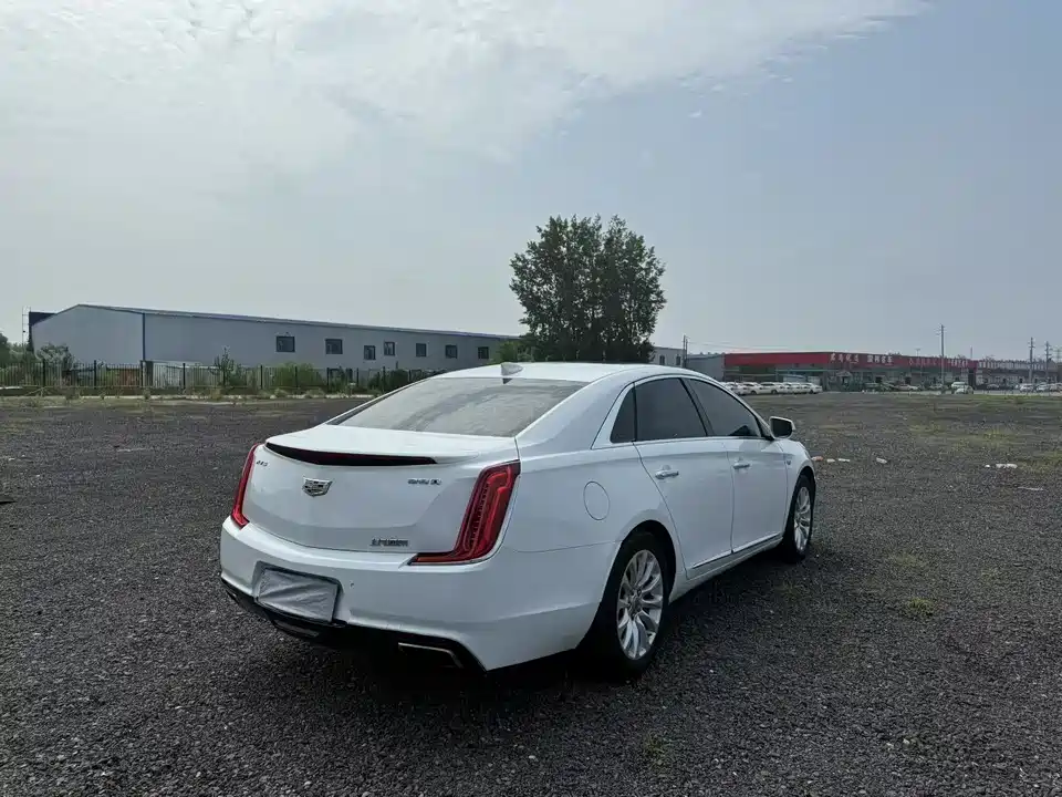 Cadillac XTS