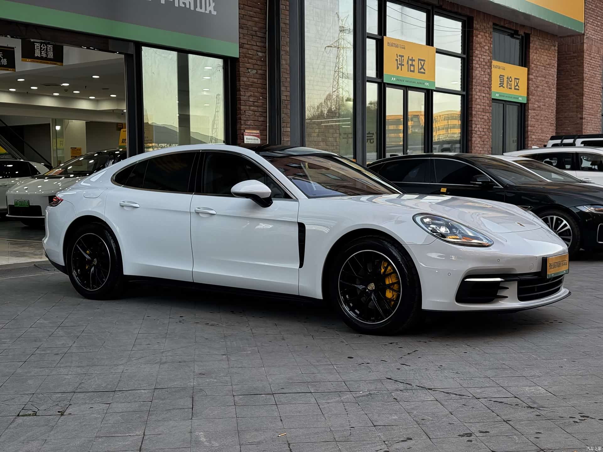 Porsche Panamera, 2018 2