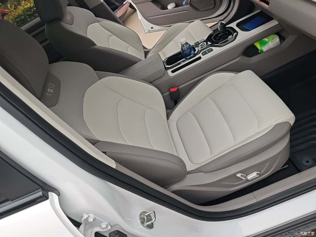 Geely Icon, 2025 25