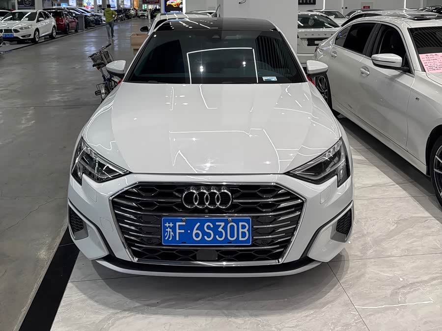 Audi A3 2022, фото 2