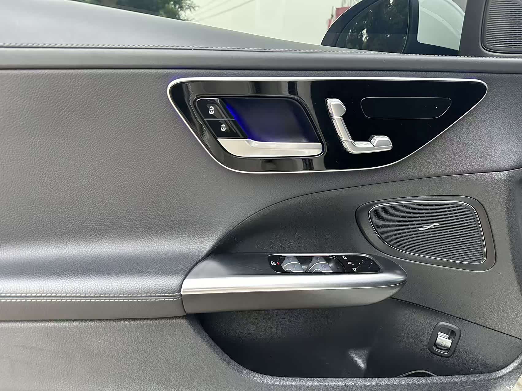 Mercedes-Benz C-Class, 2024 9