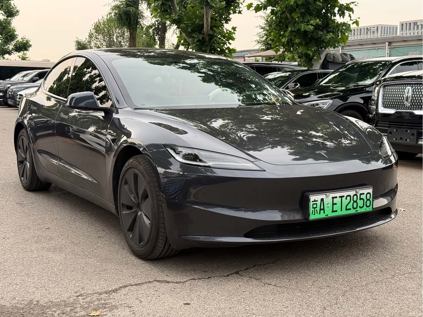 Tesla Model 3, 2025 3