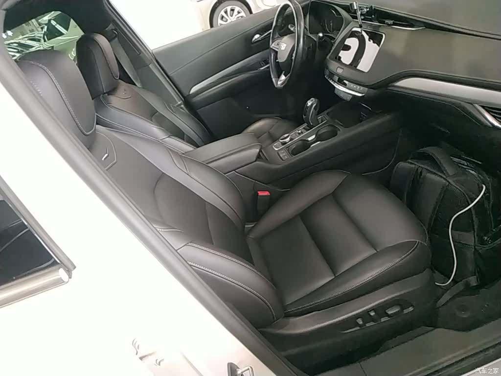 Cadillac XT4, 2019 20