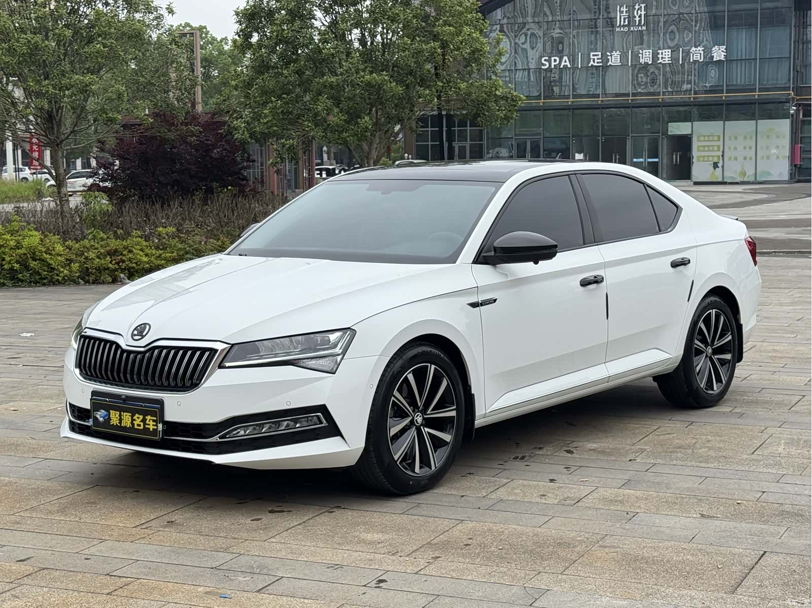 Skoda Superb, 2024 1