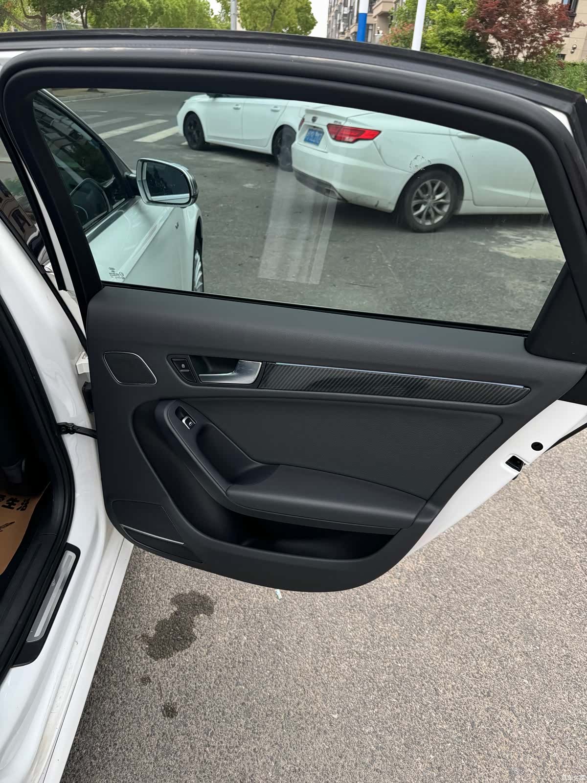 Audi A4L, 2015 11