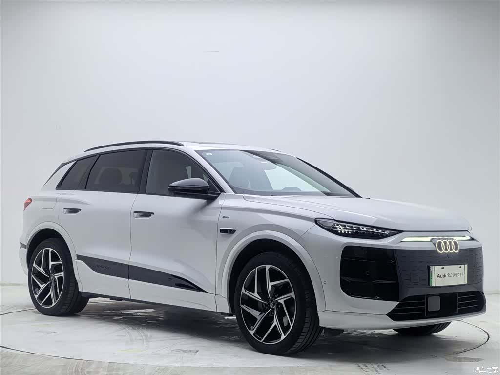 Audi e-tron, 2025 6