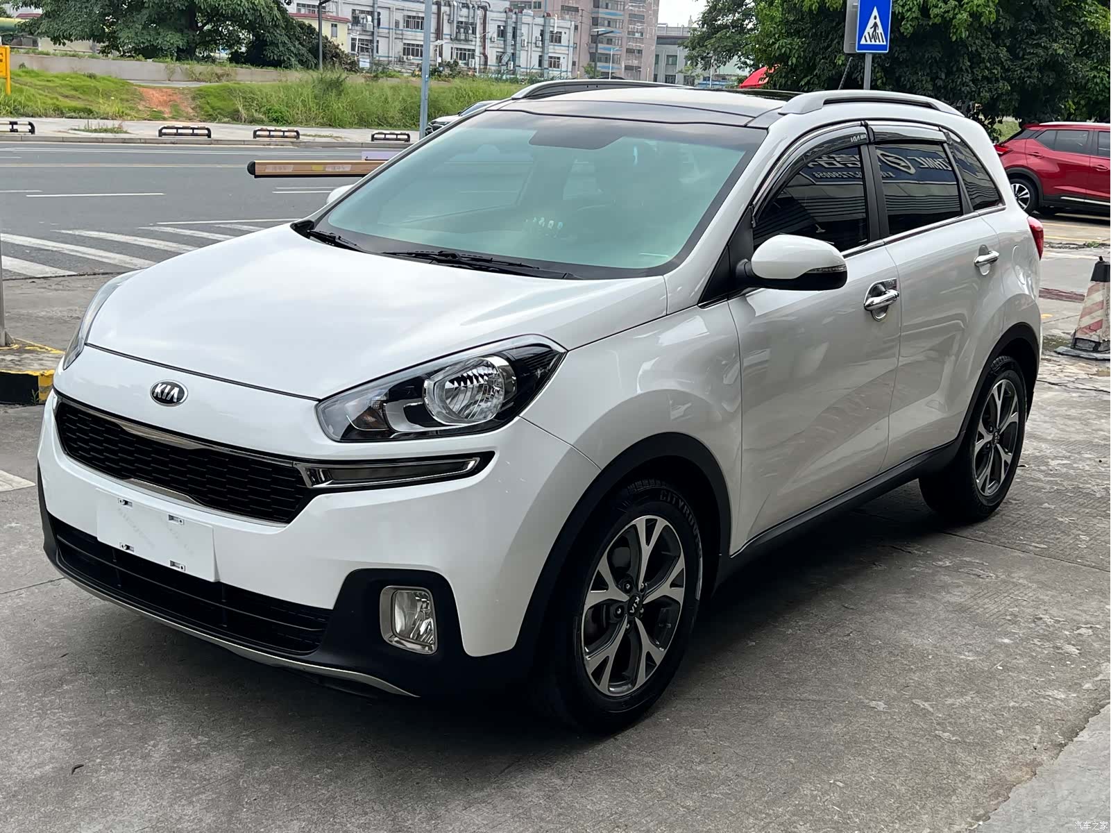 Kia KX3, 2016 1