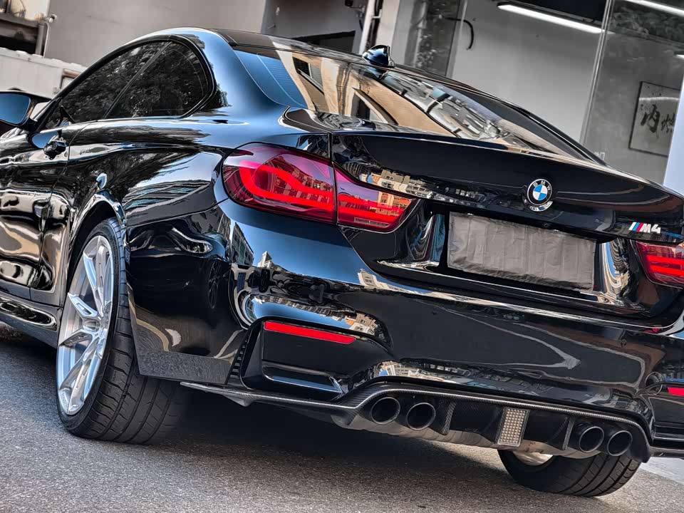 BMW M4
