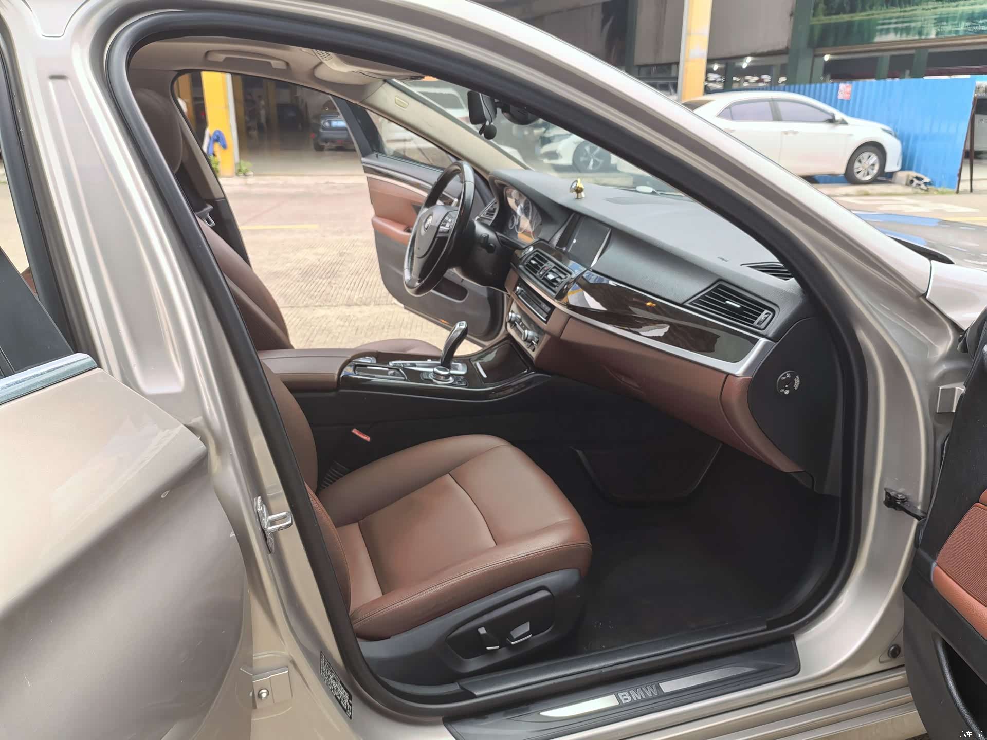 BMW 5 Series, 2014 9
