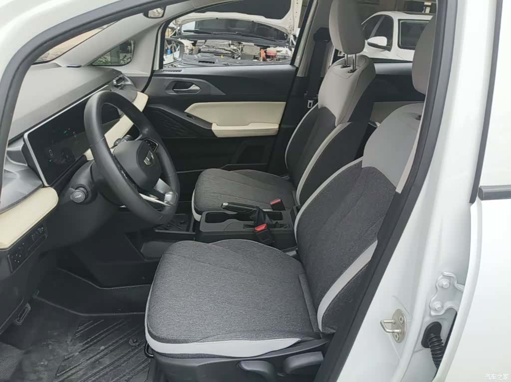 Geely E, 2024 15