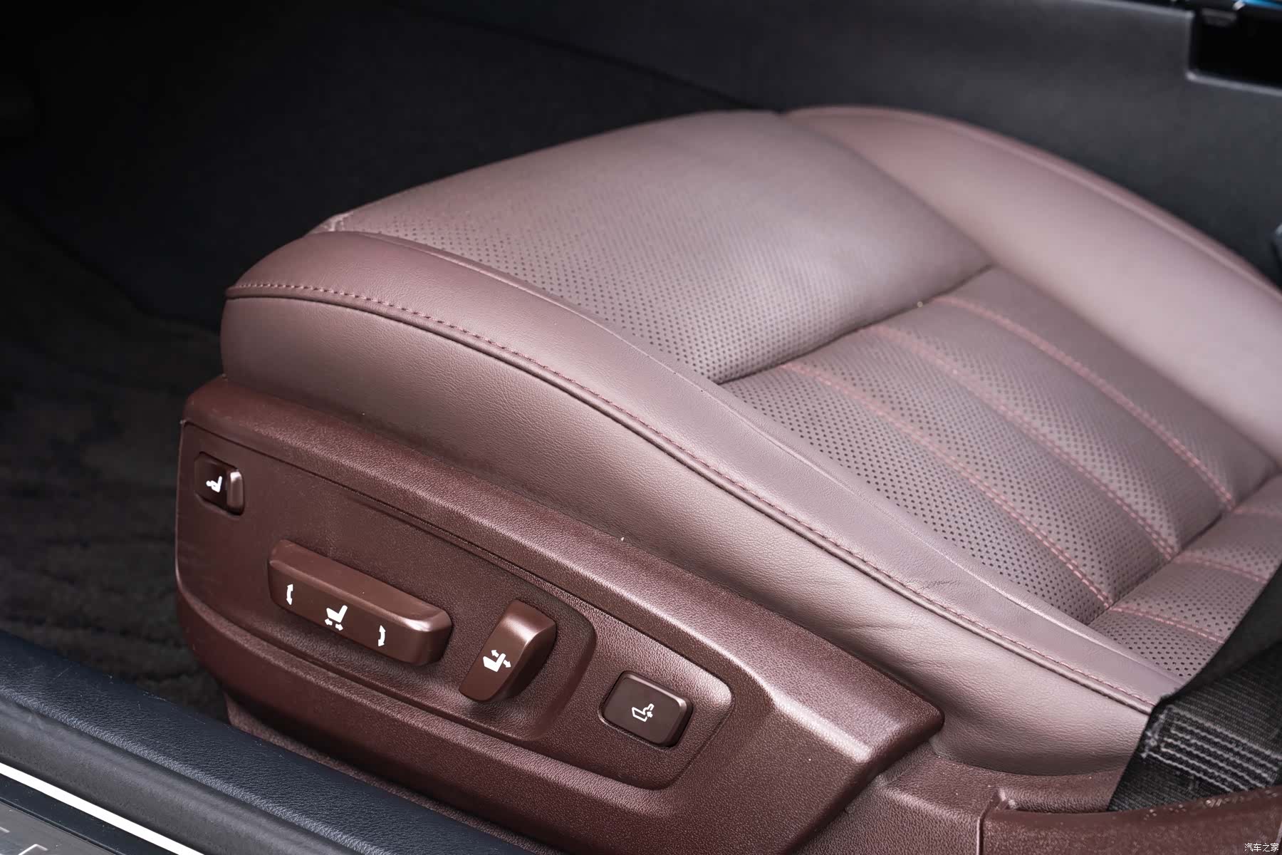 Lexus ES, 2018 21