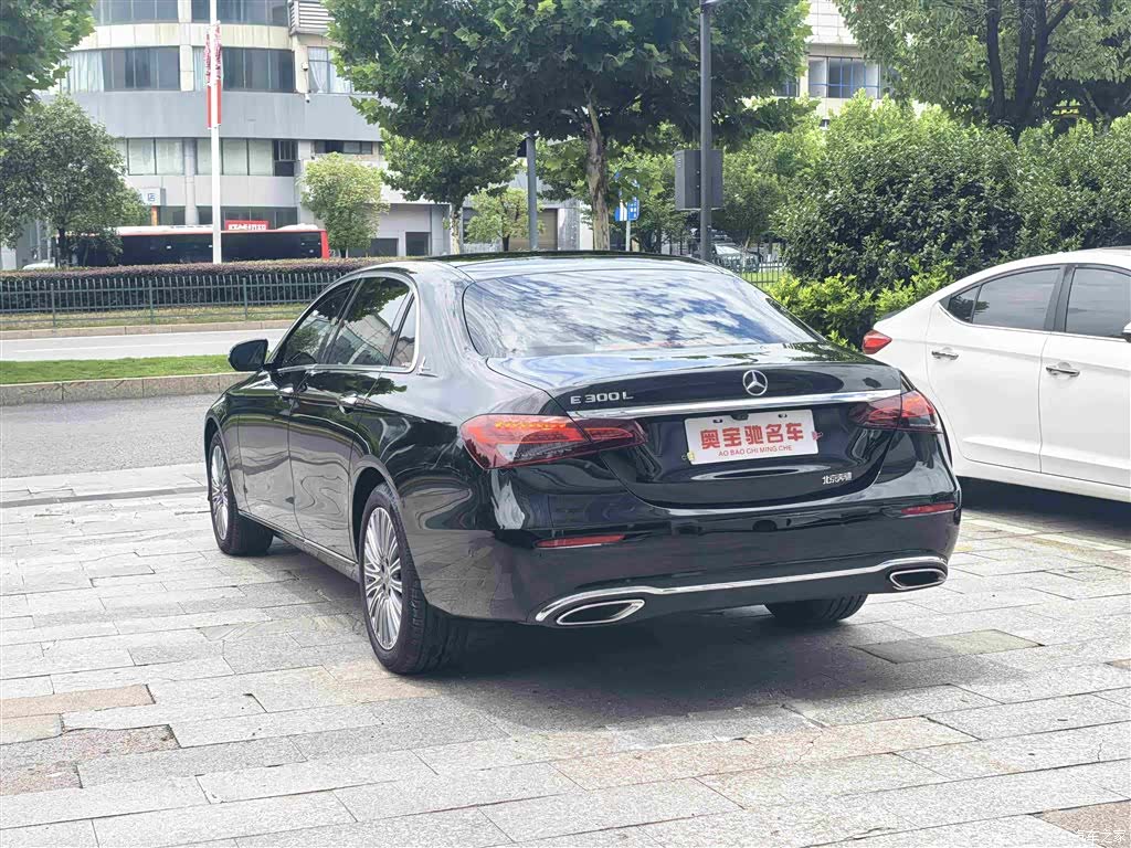 Mercedes-Benz E-Class, 2023 9