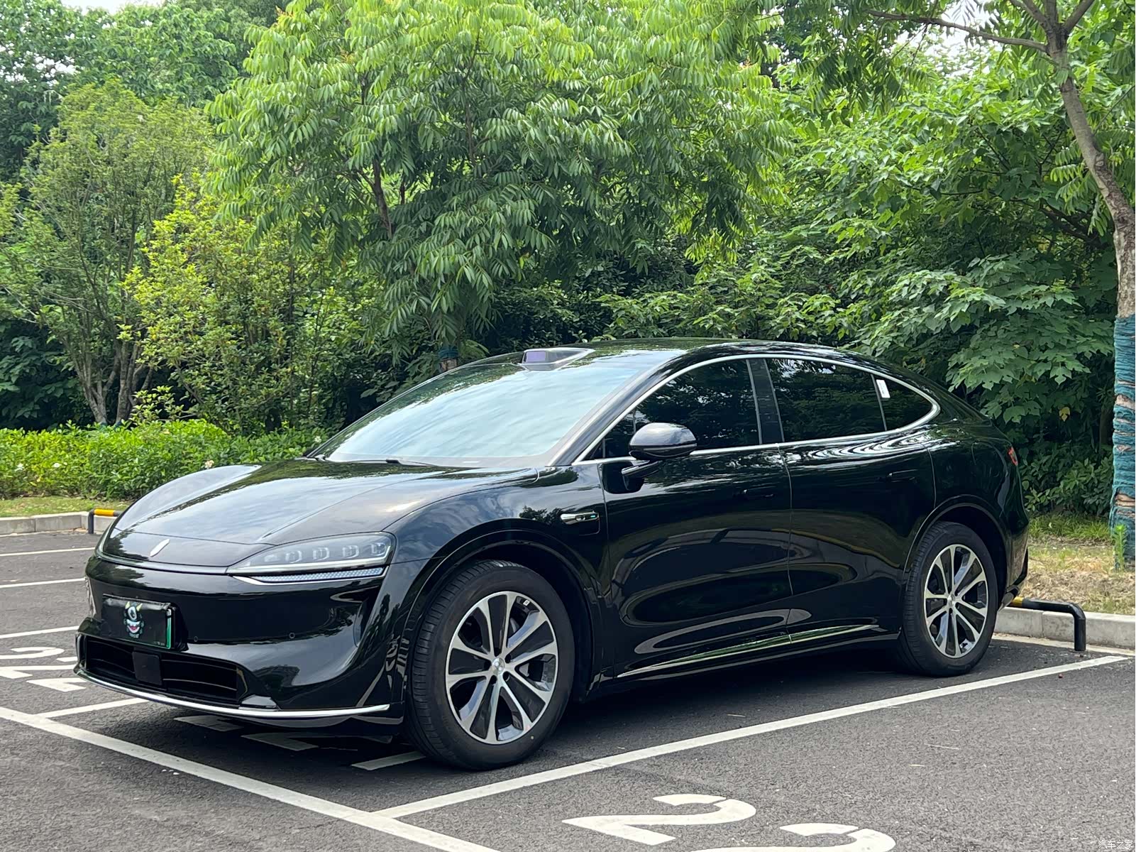 Luxeed R7, 2026 1
