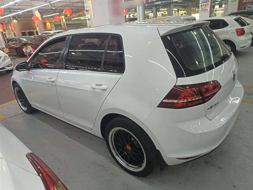 Volkswagen golf