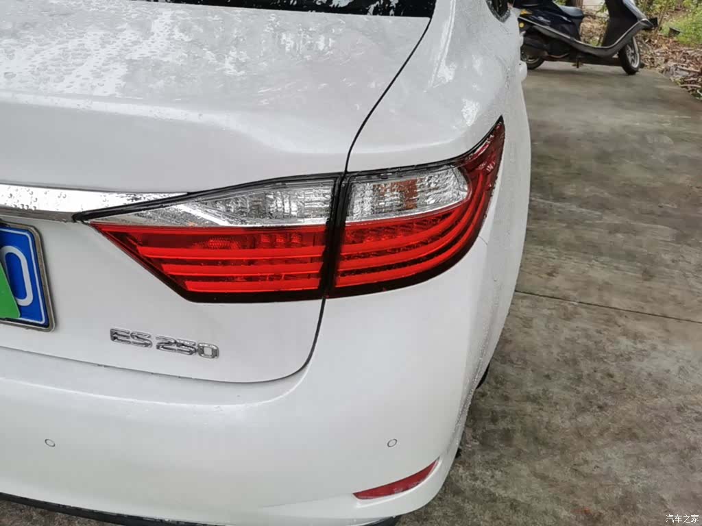 Lexus ES, 2014 8