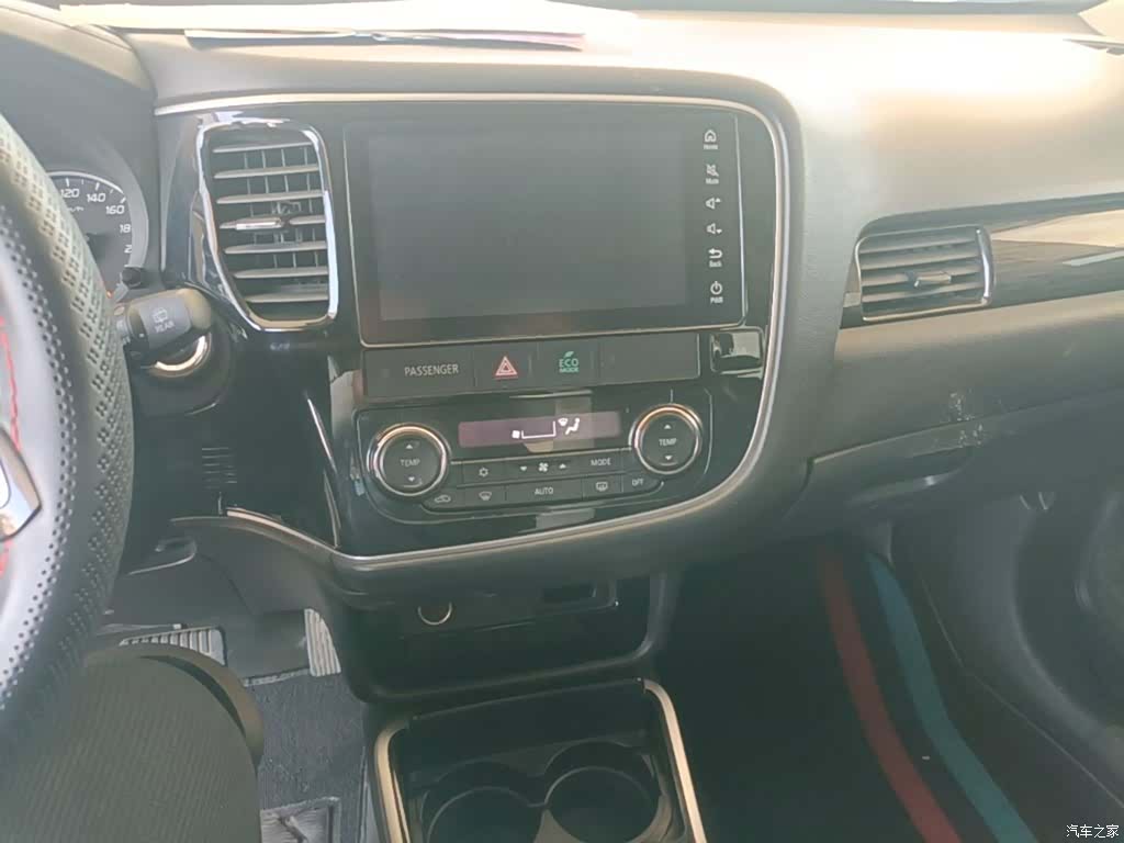 Mitsubishi Outlander, 2017 13