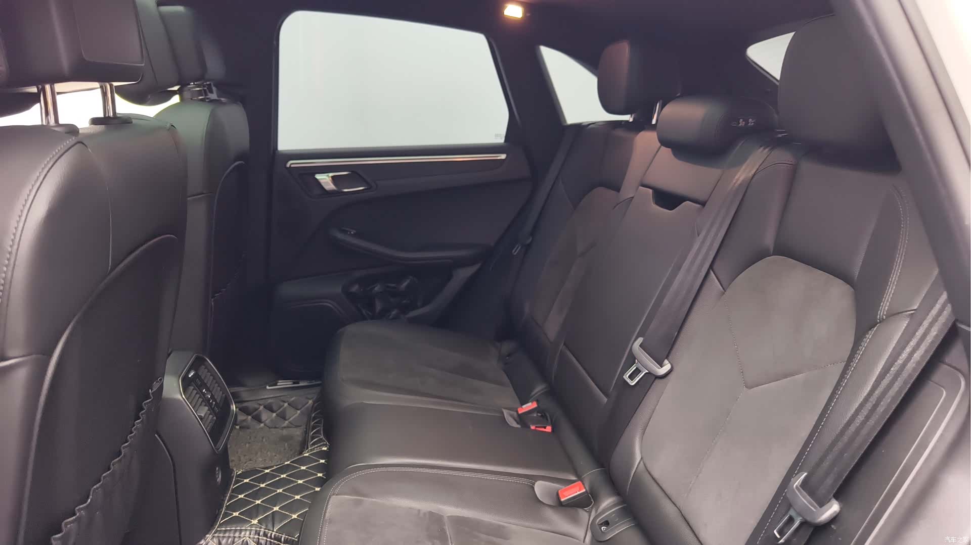 Porsche Macan, 2019 12