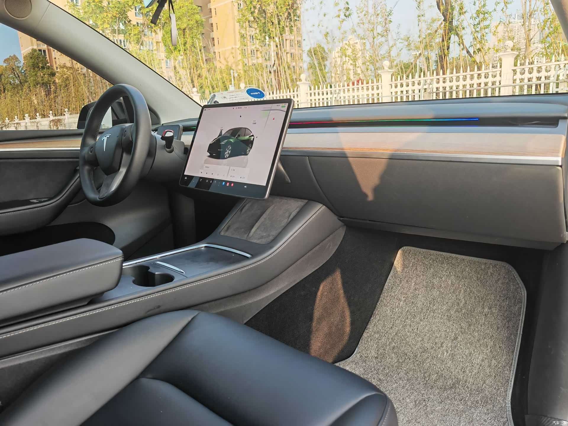 Tesla Model Y, 2022 10
