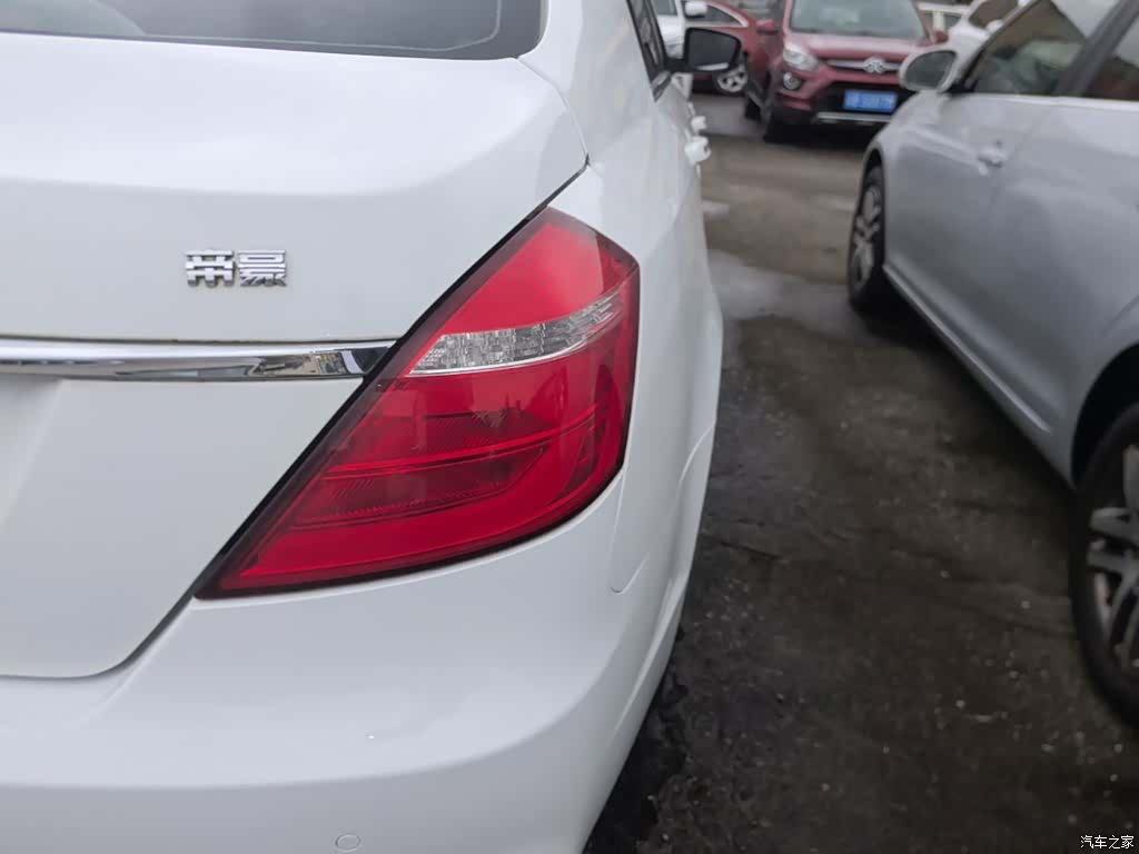 Geely Emgrand, 2017 8