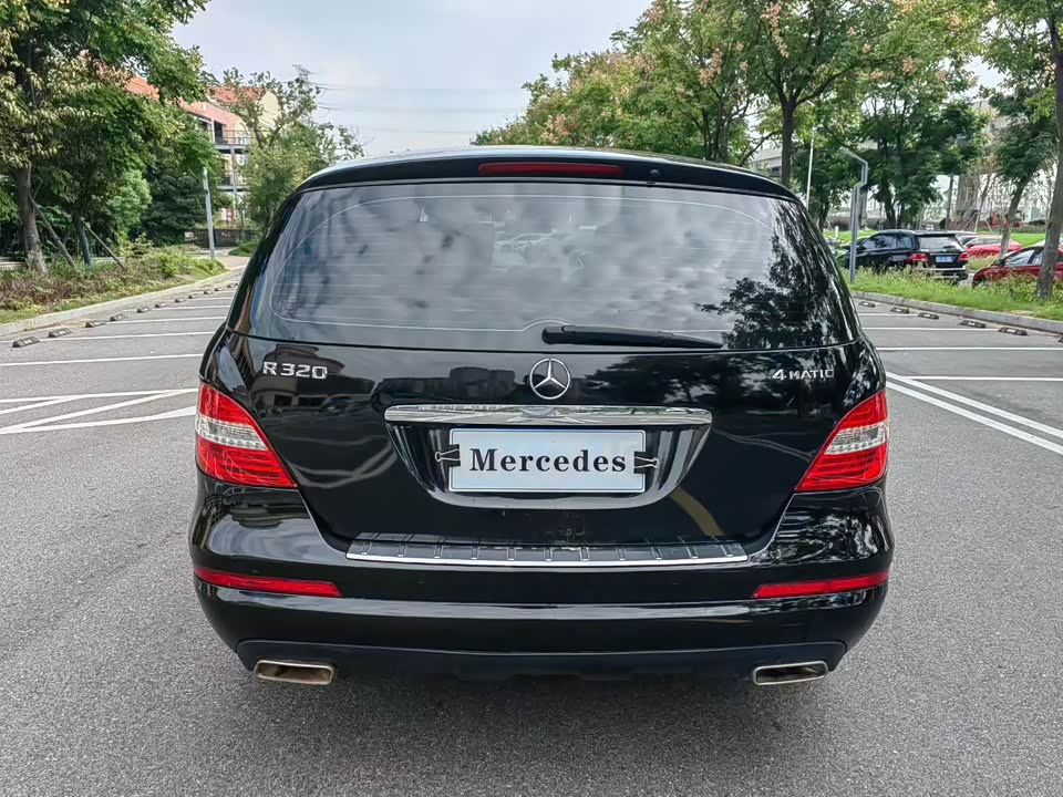 Mercedes-Benz R-class