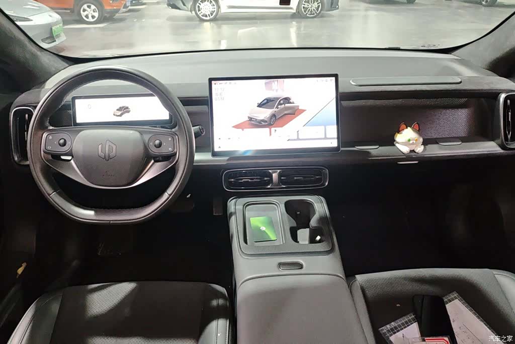 Leapmotor Lafa5, 2025 12