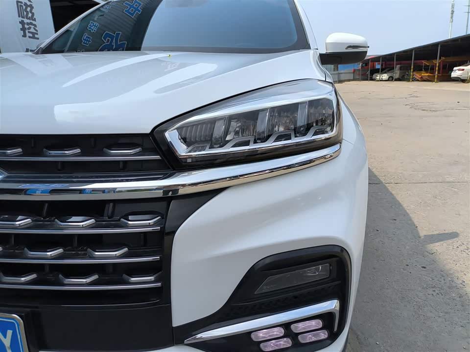 Chery Tiggo 8