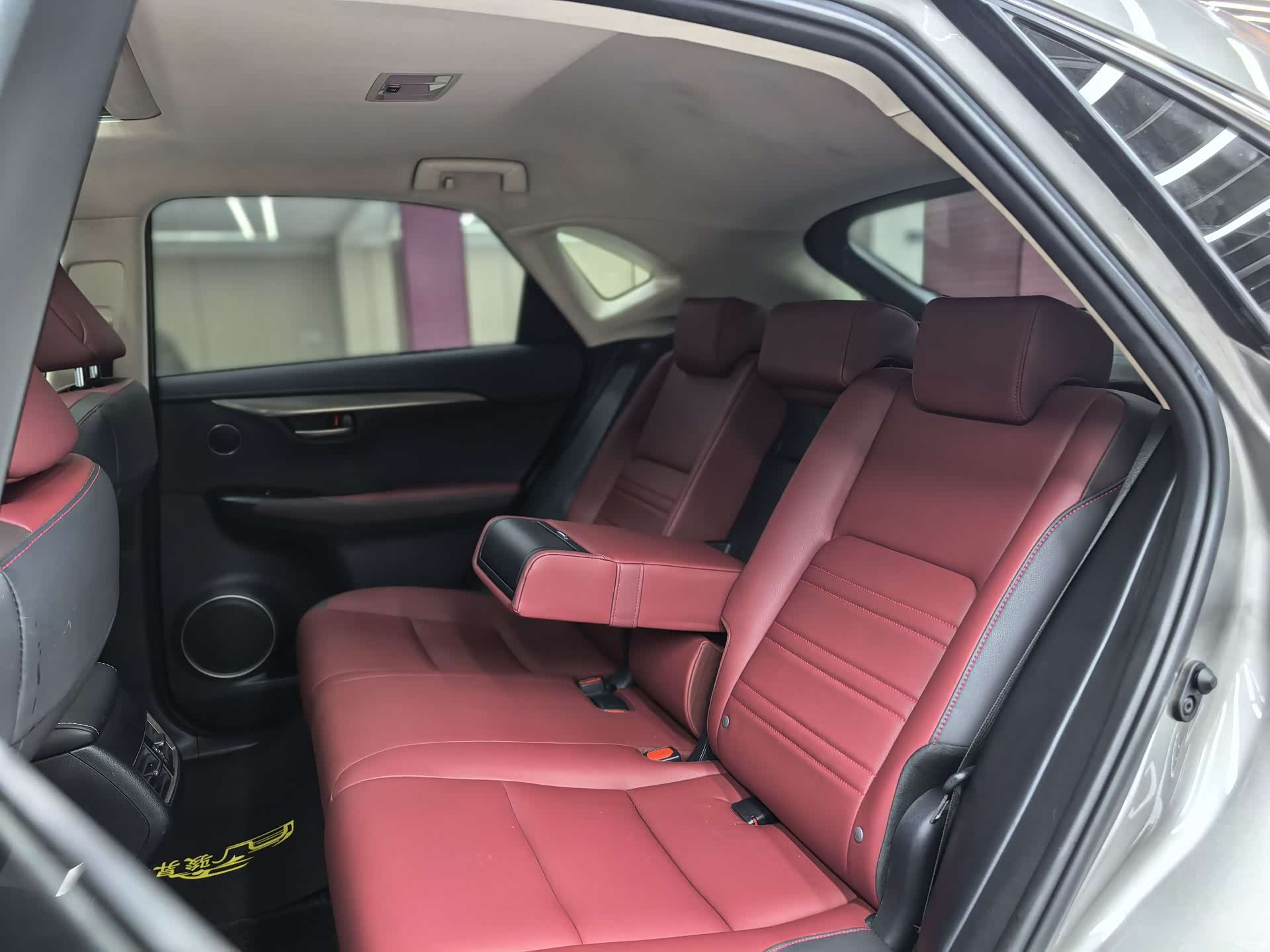 Lexus NX, 2018 28