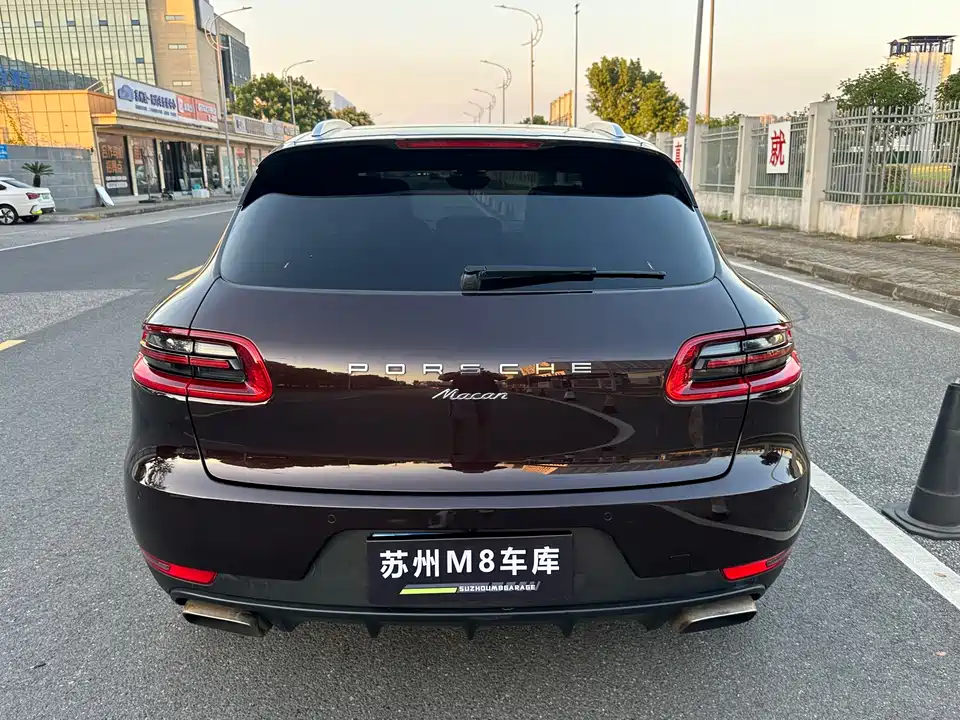 Porsche Macan