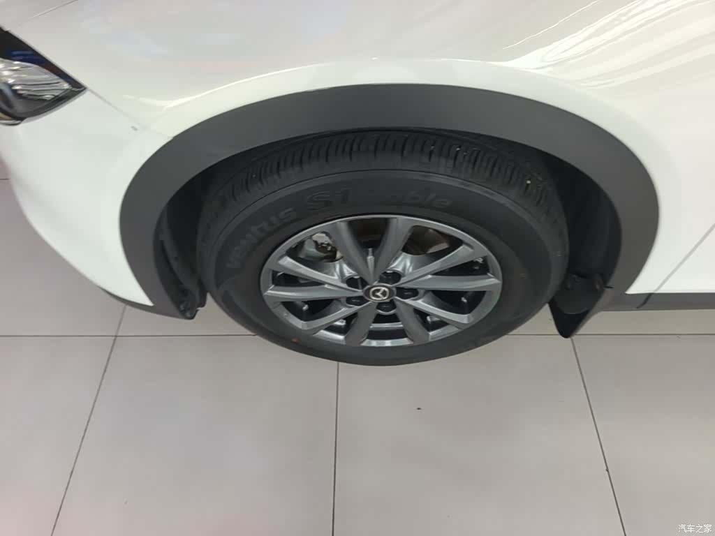 Mazda CX-4, 2020 23