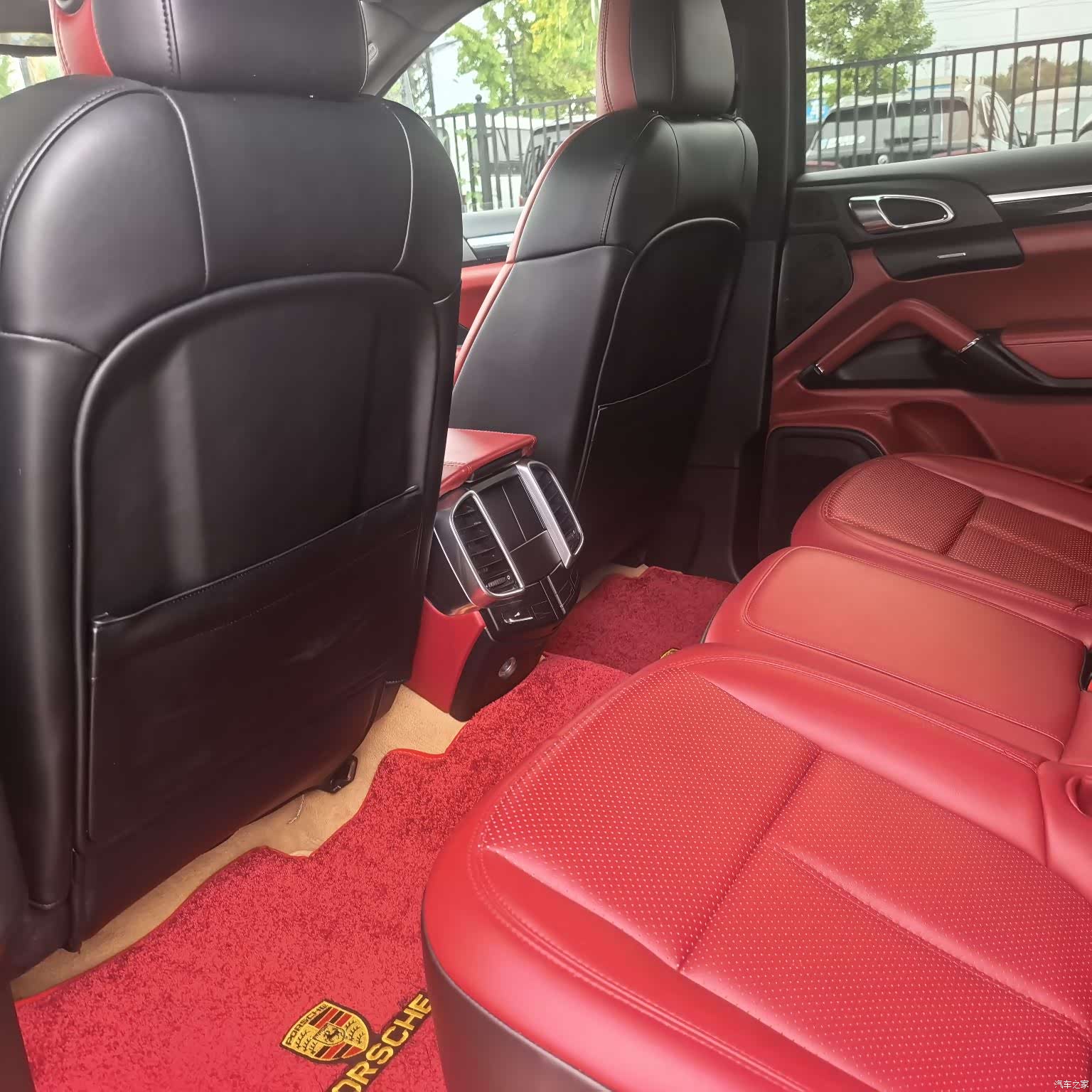Porsche Cayenne, 2011 12