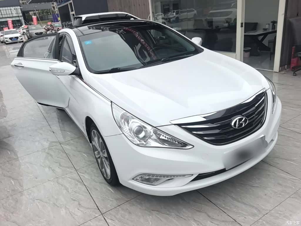 Hyundai Sonata, 2015 4