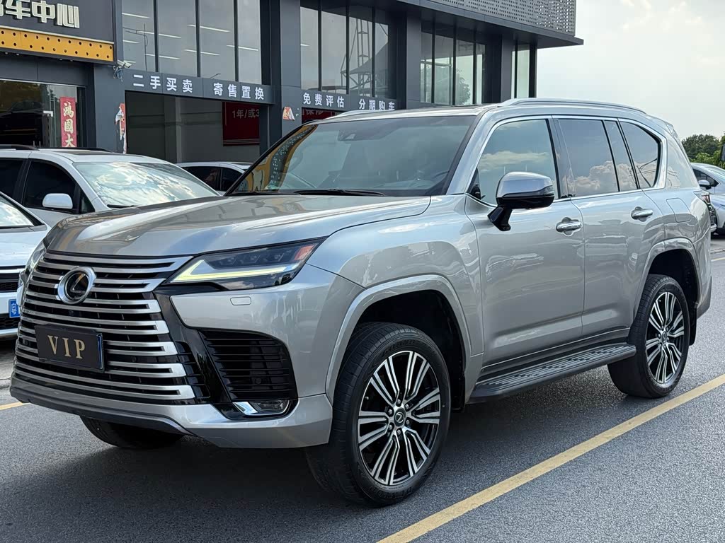 Lexus LX 2024 600
