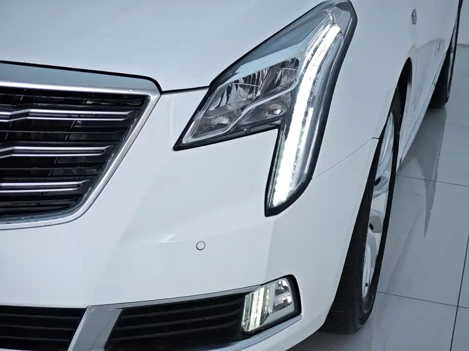 Cadillac XTS