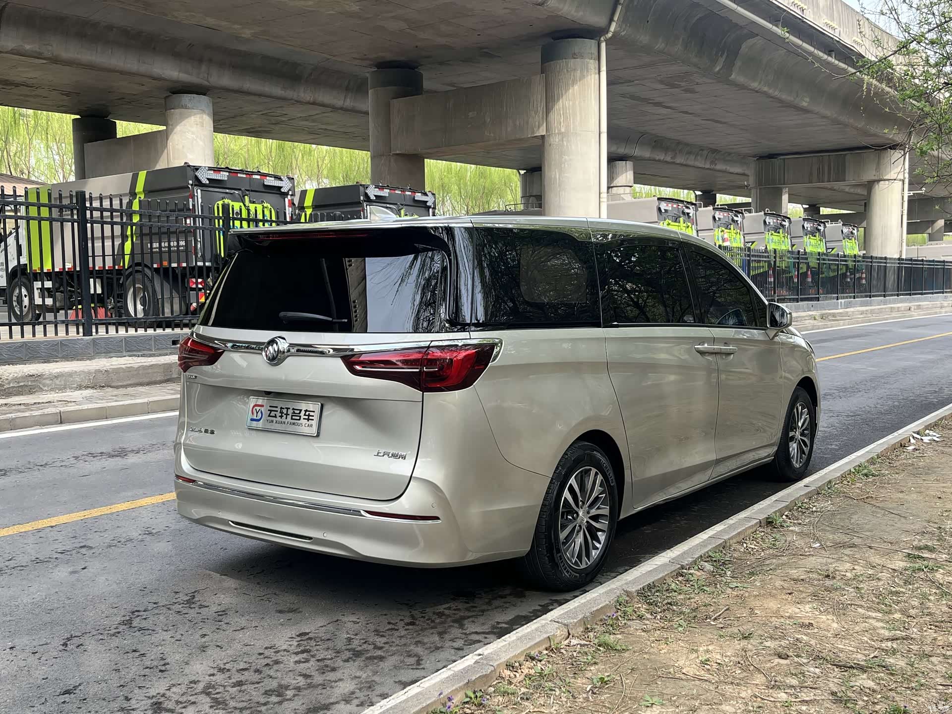 Buick GL8, 2022 21