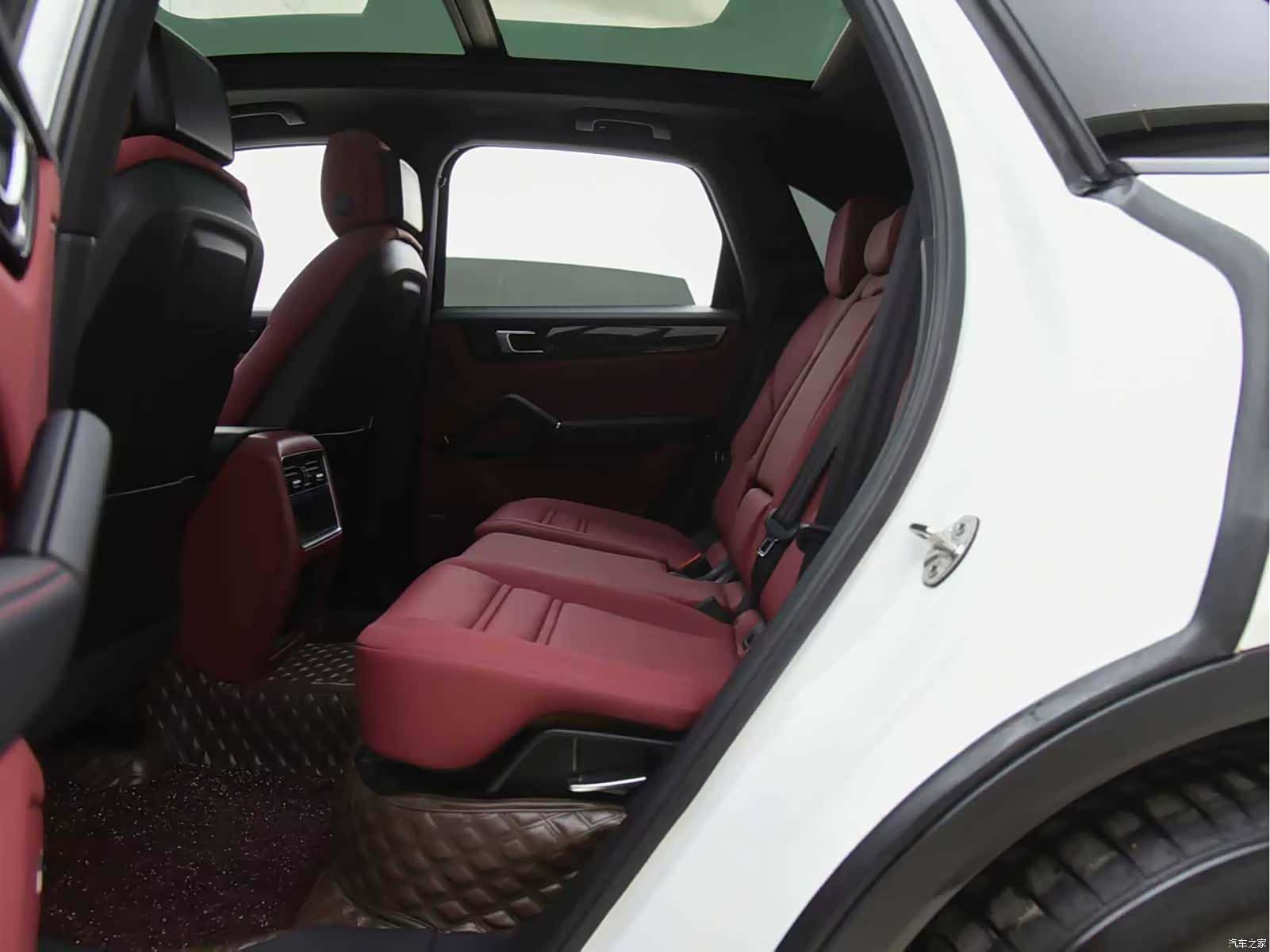 Porsche Cayenne, 2019 13