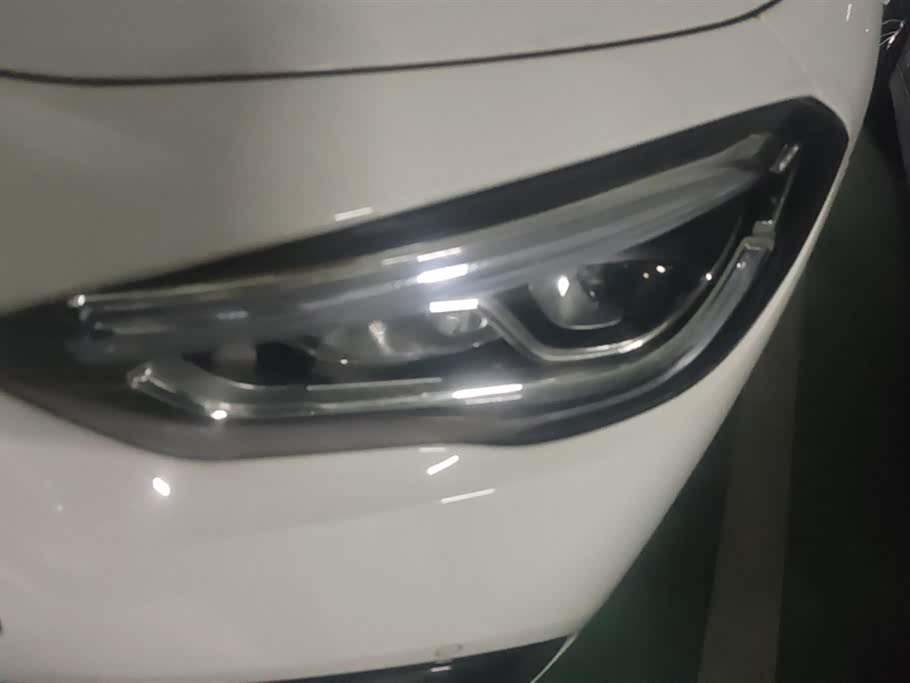 Mercedes-Benz GLA Mercedes-Benz GLA