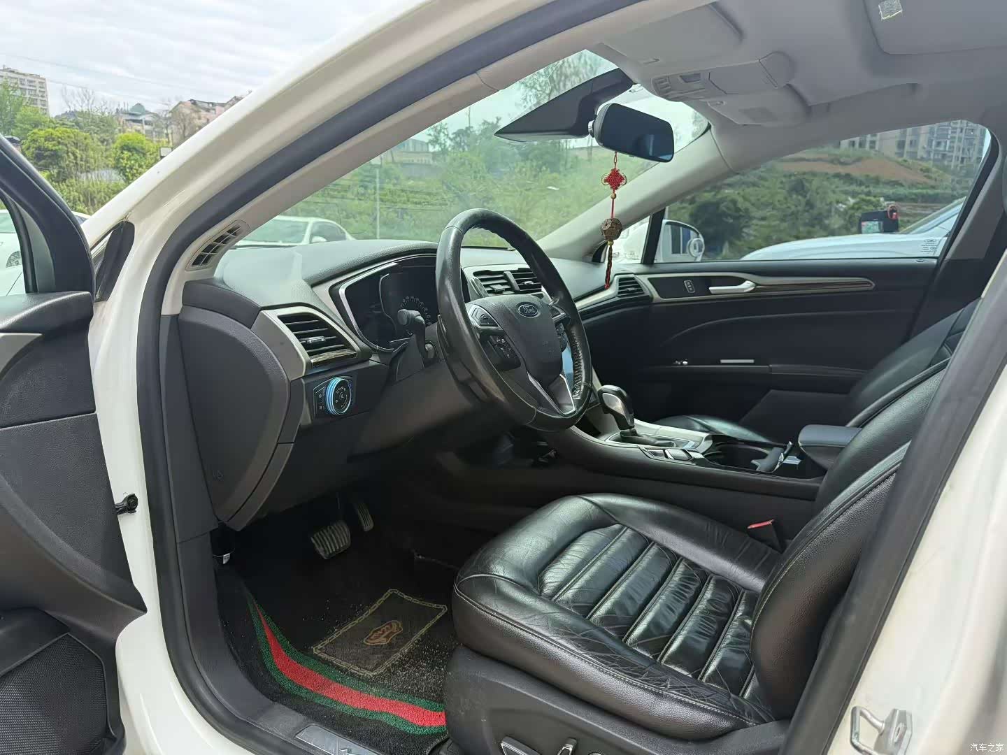 Ford Mondeo, 2014 4