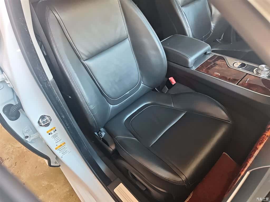 Jaguar XF, 2015 25