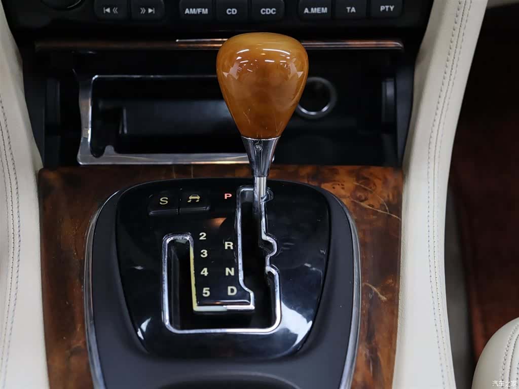 Jaguar XJ, 2005 18