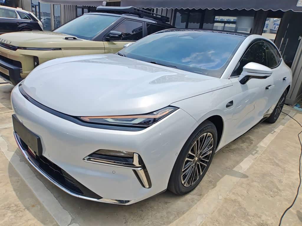 Geely Galaxy Starshine 8