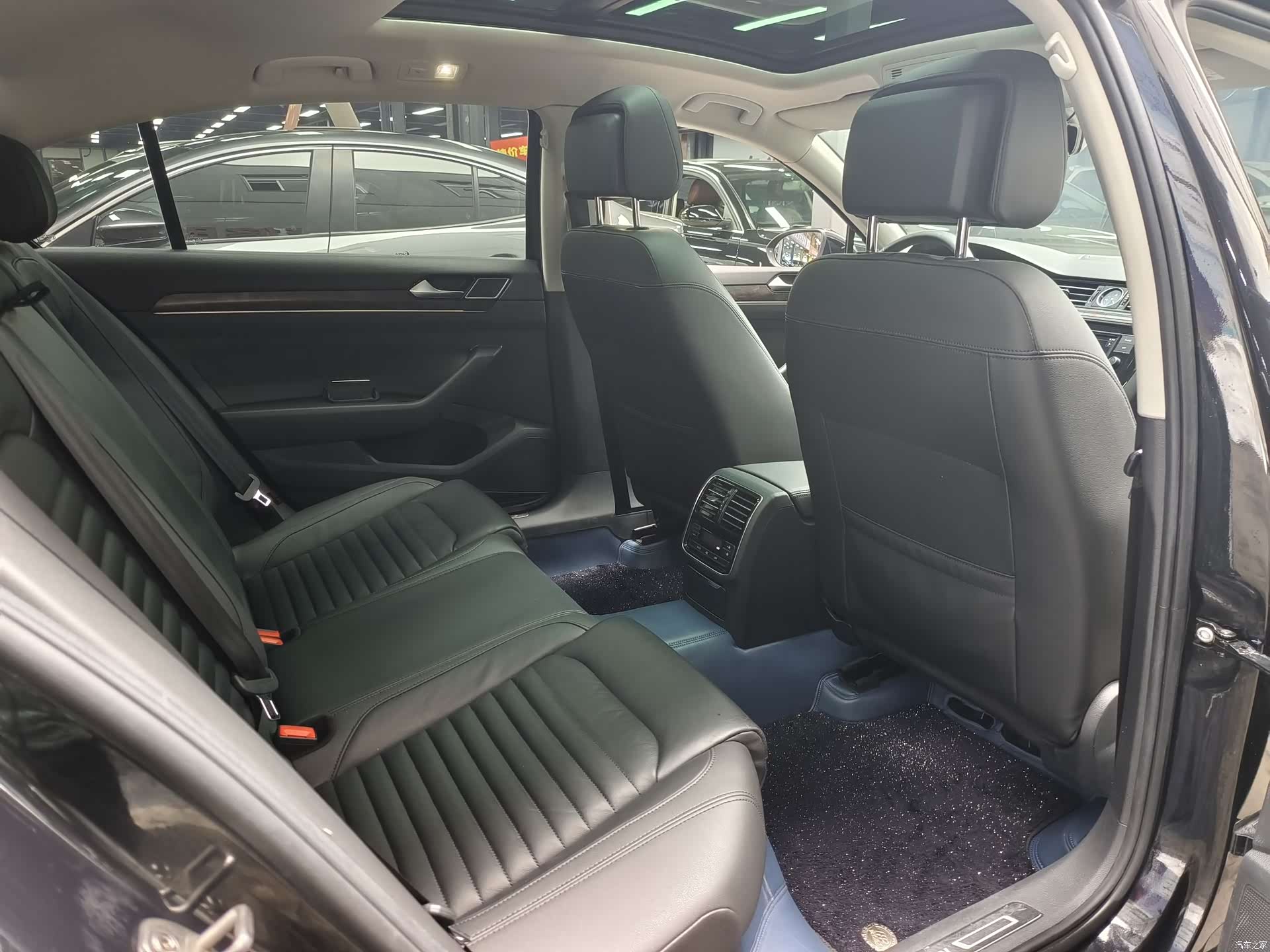 Volkswagen Magotan, 2018 10