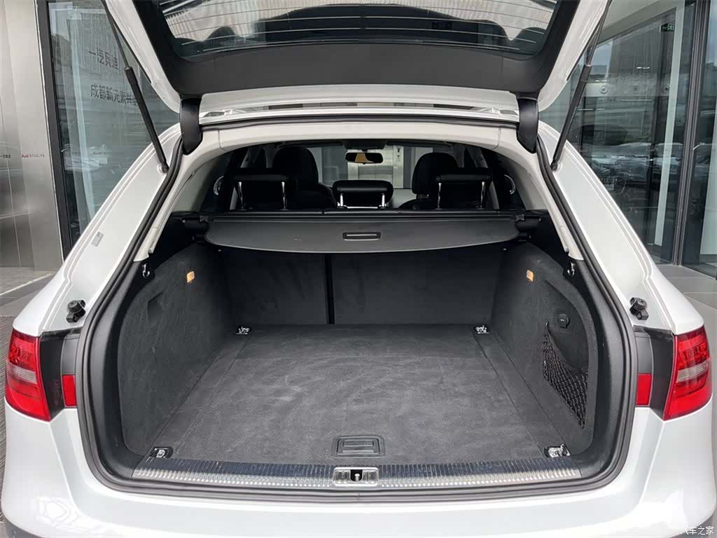 Audi A4, 2014 9