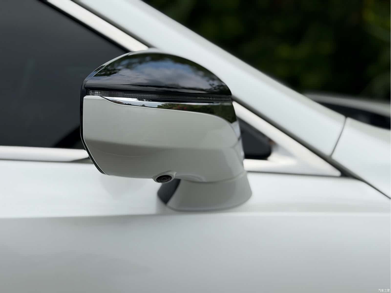 Lexus ES, 2023 9