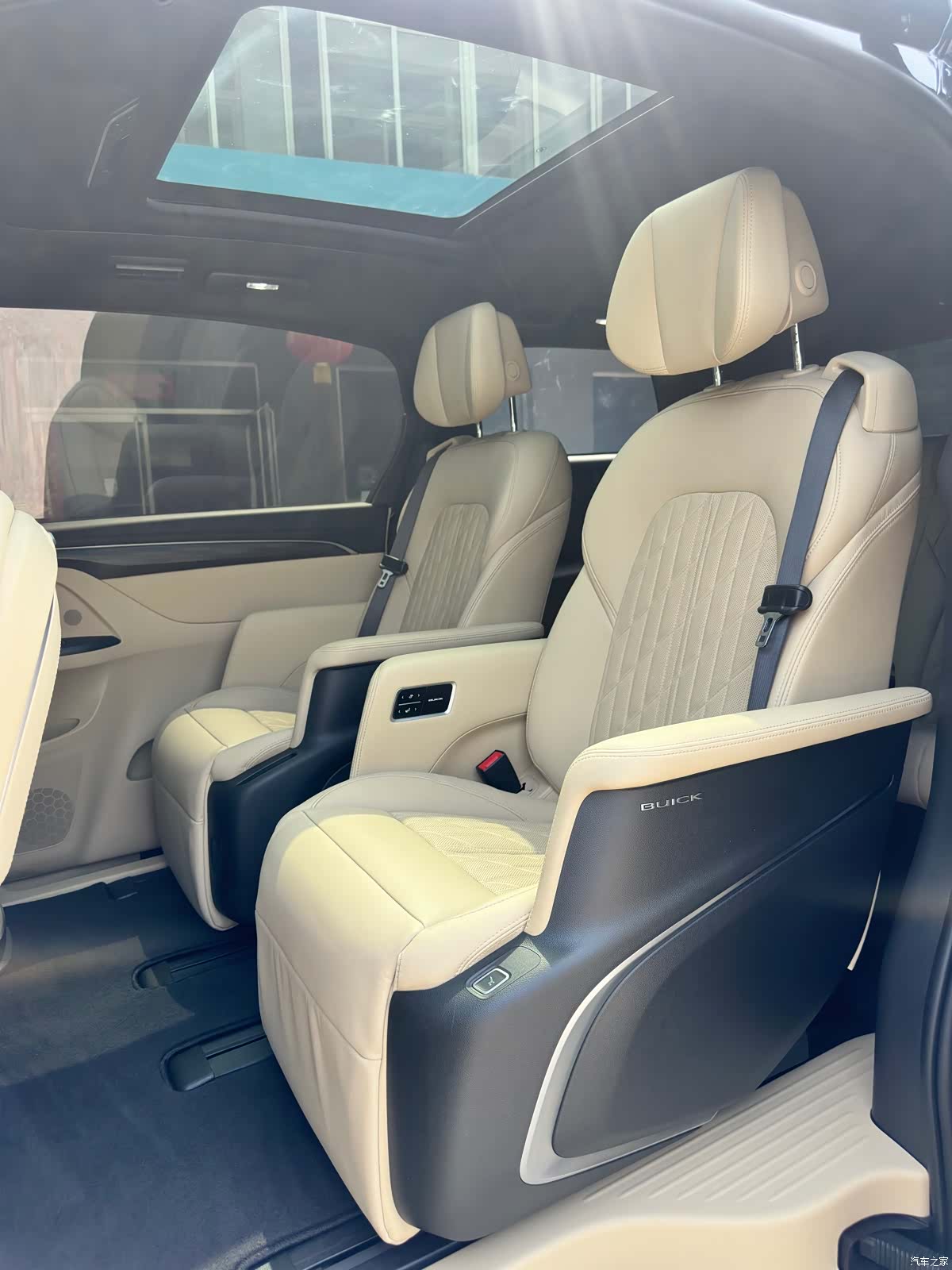 Buick GL8, 2023 7