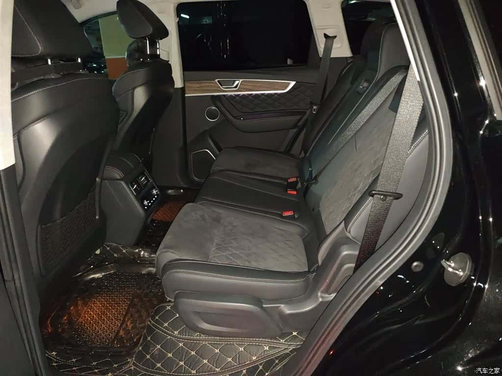 Hongqi HS7, 2023 18