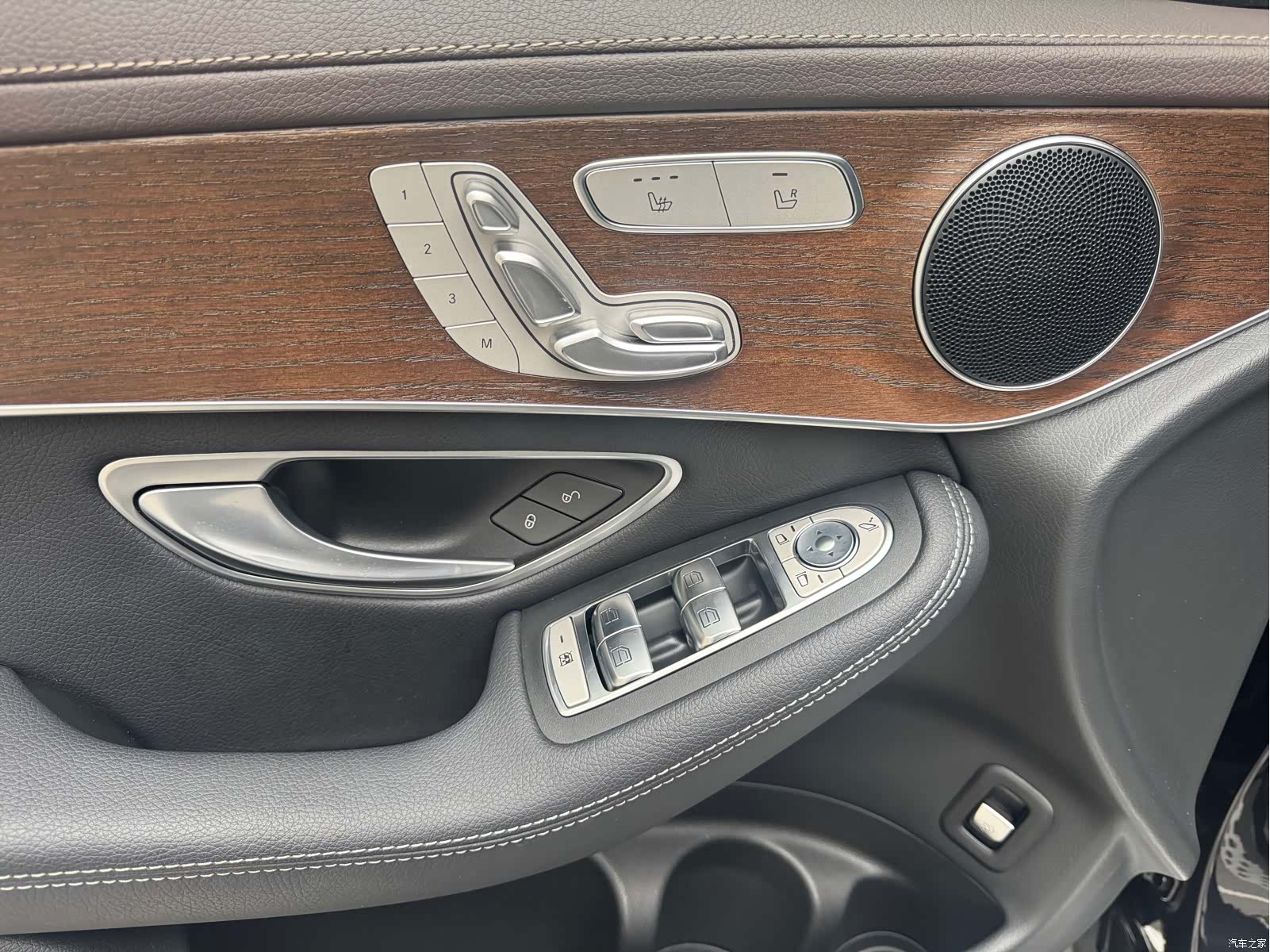 Mercedes-Benz GLC, 2023 11