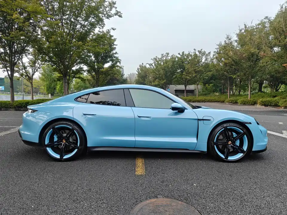 Porsche Taycan