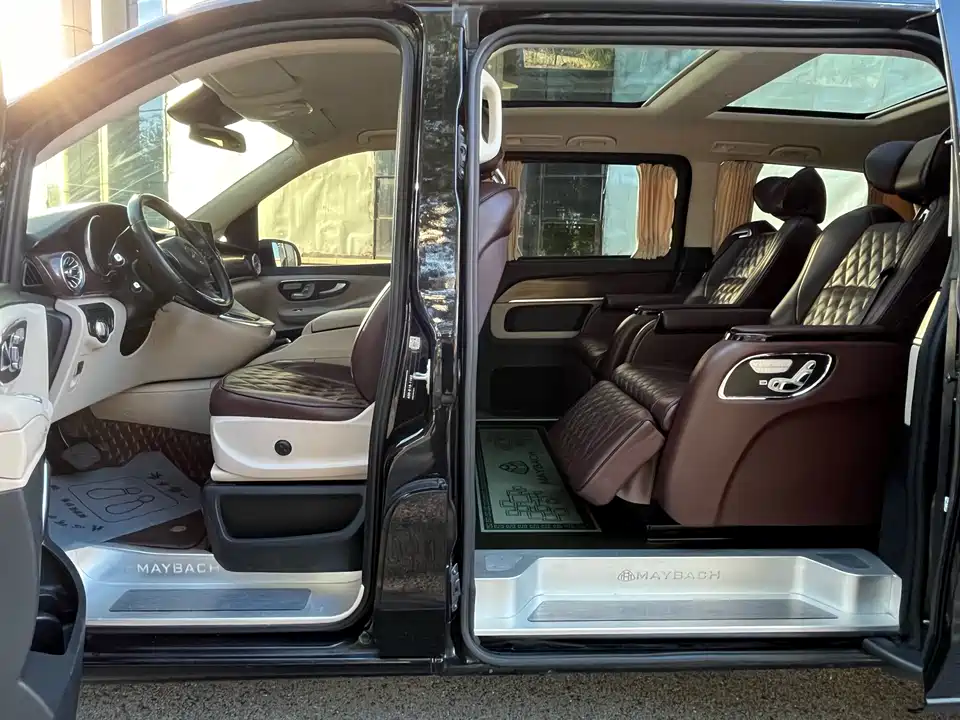 Mercedes-Benz V-class